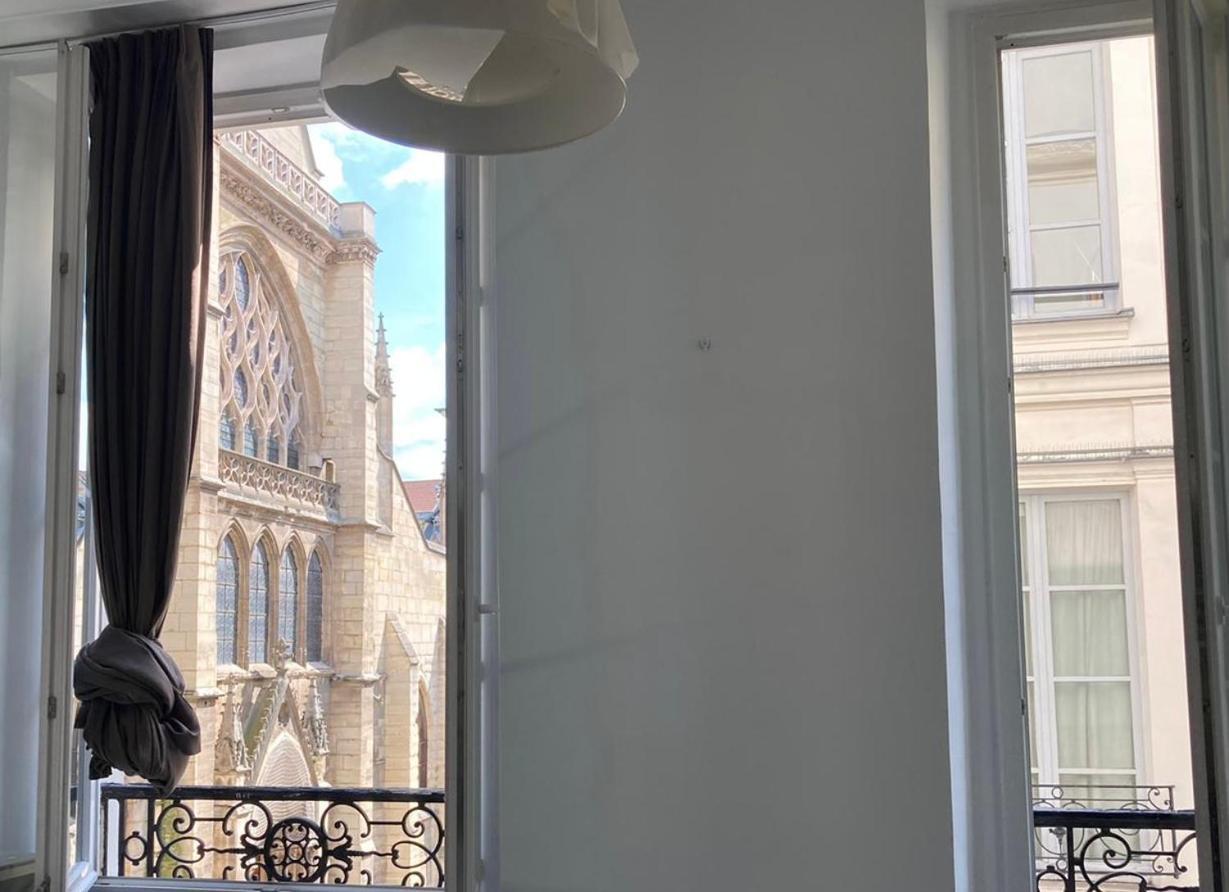 Cocoon Gallery Bed & Breakfast Paris
