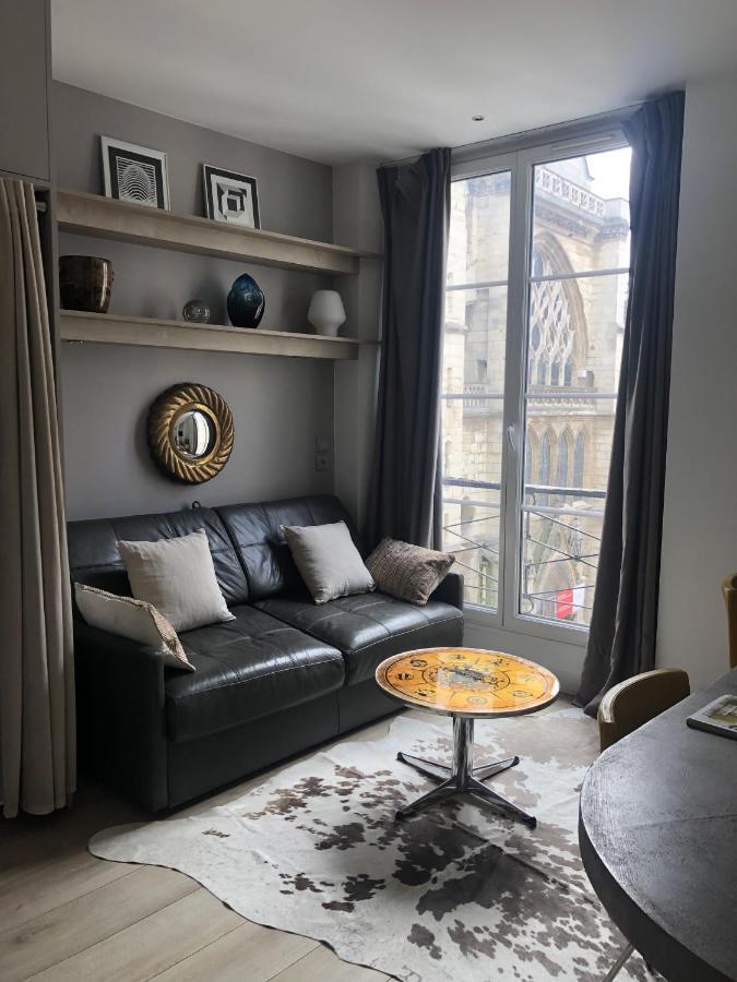 Cocoon Gallery Bed & Breakfast *