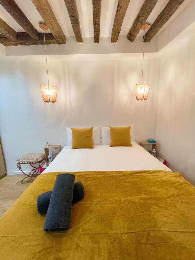 Cocoon Gallery Bed and breakfast